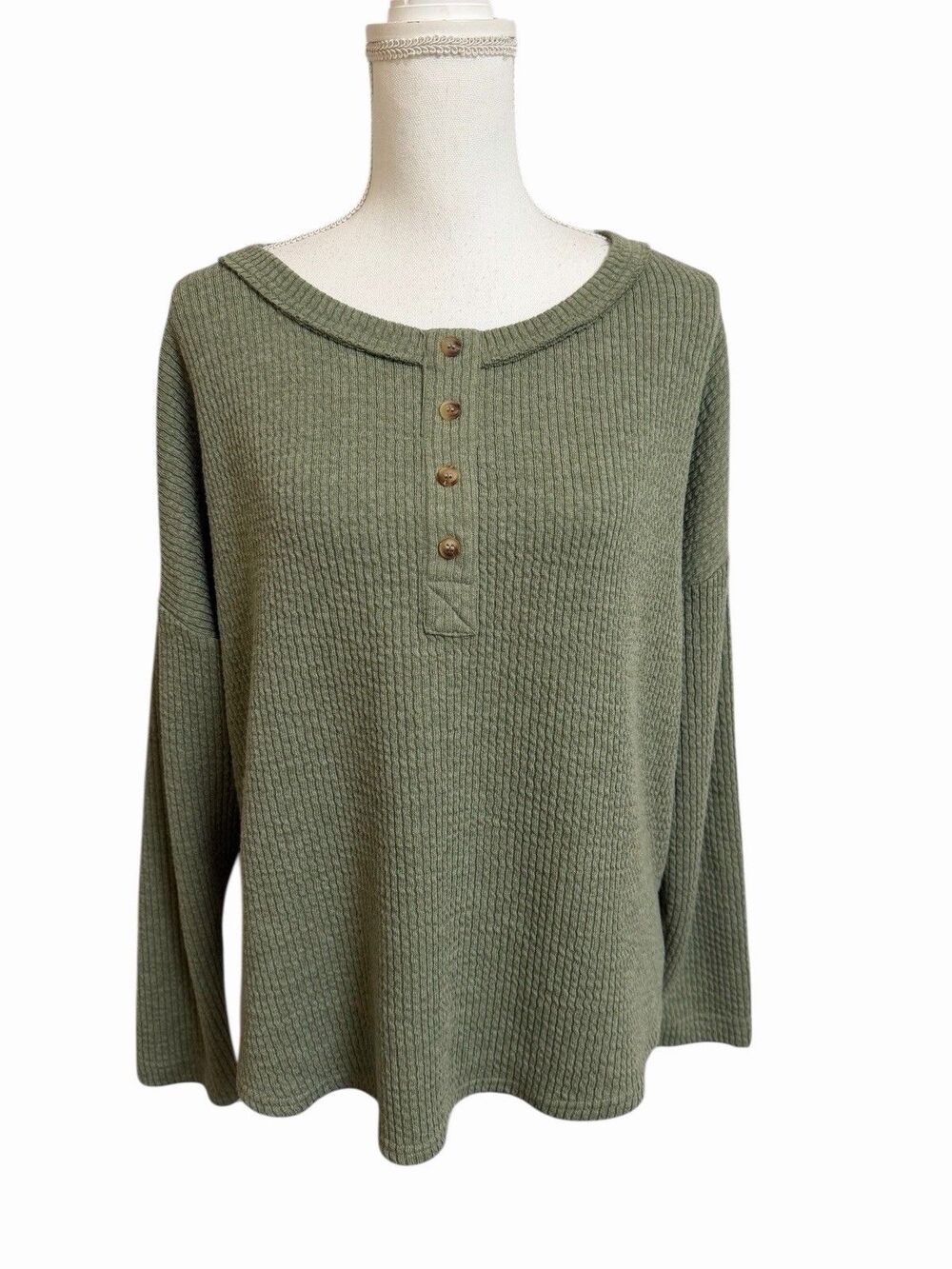 Fray Boutique Women's M Waffle Knit Henley Top Pullover Olive Green